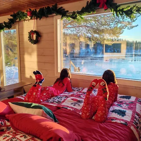 Magic Arctic Christmas With Sauna